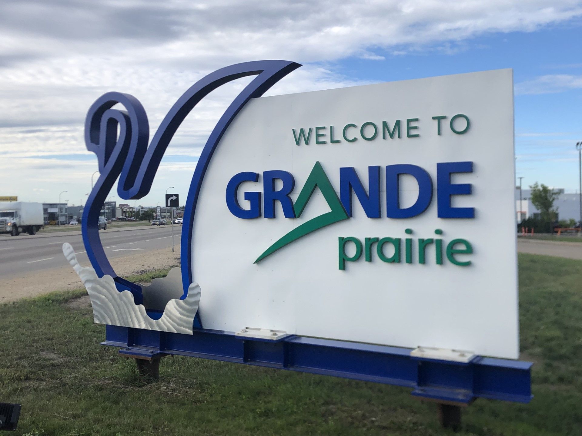 150+ NWT wildfire evacuees registered in Grande Prairie - My Grande ...