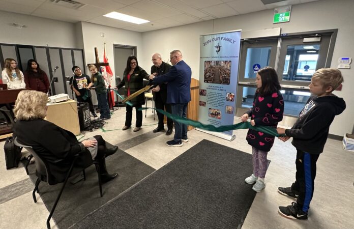 The Official Ribbon Cutting with HFCRD Fairview Trustee Jessica Richard, Archbishop of the Archdiocese of Grouard-McLennan Gerard Pettipas, HFCRD Board Chair Kelly Whalen (Supplied, HFCRD)